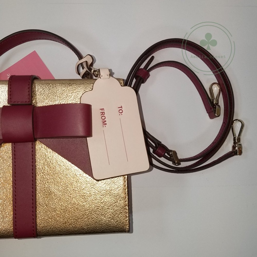 MAKE AN OFFER Kate Spade Wrapping Party Ribbon Bow Gift Box Crossbody Purse gold - Picture 8 of 9